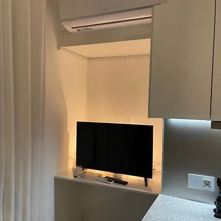Cozy On The Антіб
